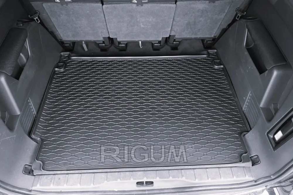 Covoraș de portbagaj din cauciuc Rigum pentru Citroen C4 Grand Picasso (2006+) și Peugeot 5008 (2010+)