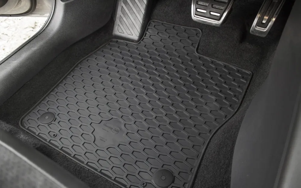 Covorașe din cauciuc Gumarny Zubri pentru VW Polo (2021+)