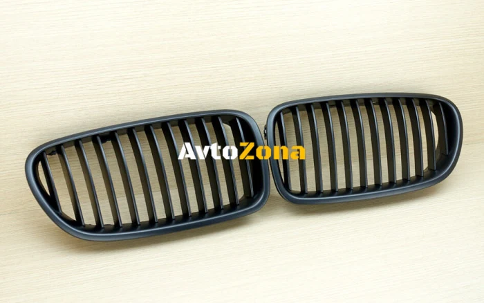 Grile pentru BMW F10/F11 - Negru mat